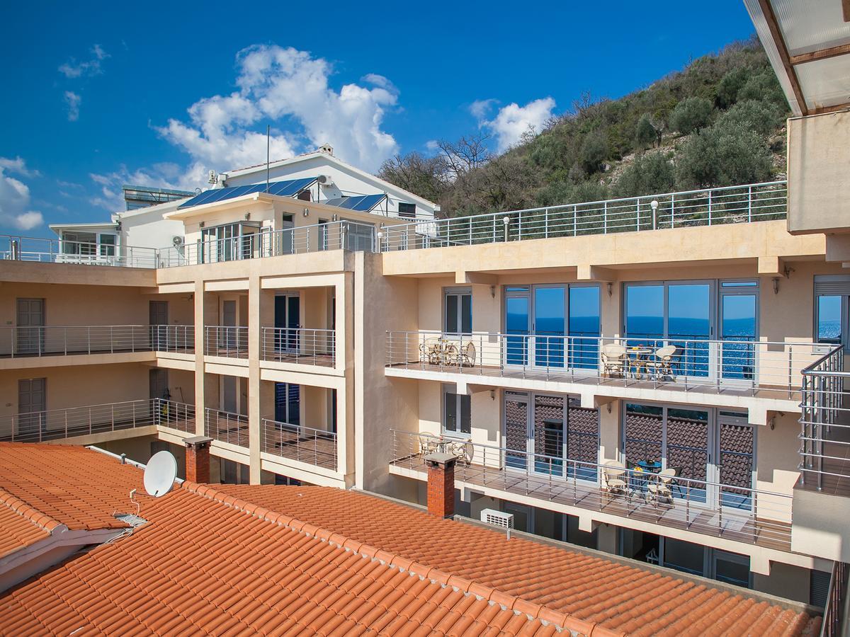 Apartments Raymond Sveti Stefan Exterior photo